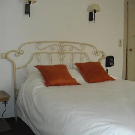 De La Vallee Hotel